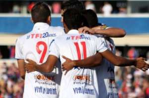 Paraná 4 x 0 Guaratinguetá - Goleada, volta ao G4 e invencibilidade em casa