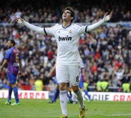 Após quatro anos, Kaká deixa o Real Madrid e retorna ao futebol italiano