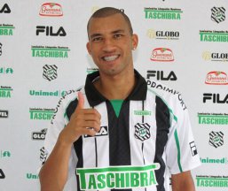 EXCLUSIVO! Vitória contrata ex-zagueiro do Corinthians para o Brasileirão