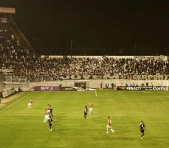 Ponte ‘banca’ ônibus e espera invasão de torcida no Canindé