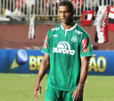 Série B: Chapecoense treina com os portões fechados e dispensa meia