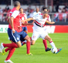 Encostado no São Paulo, meia é emprestado para time da Série B