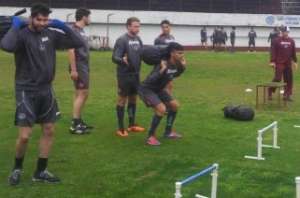 Série C: Meia paga promessa após vitória do Caxias sobre o Guarani