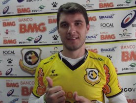 Lembra dele? Veterano Gustavo Nery pode acertar com time da Série A2