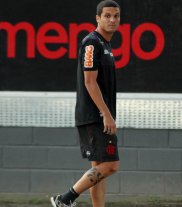 Lateral deixa o Flamengo e acerta com clube turco