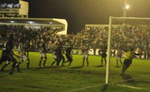 Treze 1 x 0 Baraúnas - Gol no finalzinho tira o Galo do Z3!