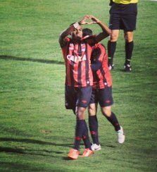 BRASILEIRÃO: Cruzeiro é campeão do turno e Ponte Preta se afunda em crise