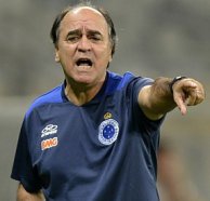 Após vitória, técnico exalta evolução do Cruzeiro fora de casa