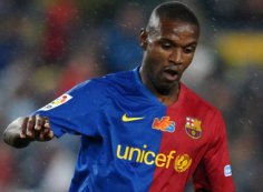 Francês: Abidal diz que não recebeu do Barça durante tratamento