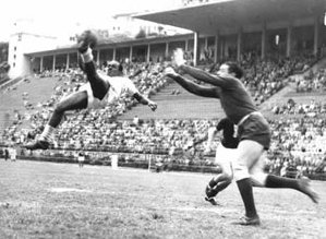 Melhor antes de Pelé, Leônidas completaria 100 anos nesta sexta