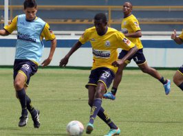 Série C: Macaé contrata ex-lateral do Vasco e atacante capixaba