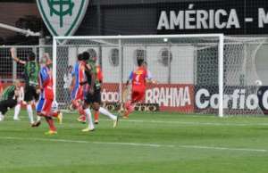 América-MG 1 x 0 Guaratinguetá - Coelho vence e volta a sonhar com G4