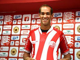 Série B: Figueirense deve contratar volante encostado do lanterna da Série A