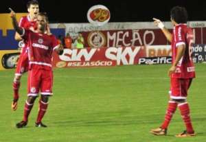 América-RN 2 x 0 Figueirense - Sim, Mecão está fora da zona do rebaixamento!