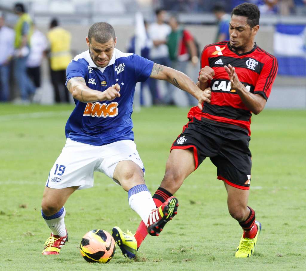 Cruzeiro 1 x 0 Flamengo – Campeão do turno dispara na liderança