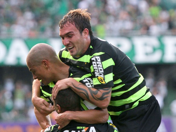 Blog do Ari: O meia Alex deixou Ganso miudinho no confronto entre ambos