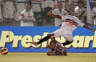 Fortaleza 2 x 0 Santa Cruz – Tricolor reassume a ponta e afunda o Santa!