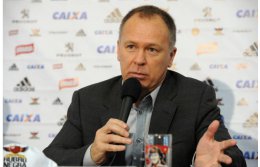 Treinador cobra reação imediata do Flamengo no Brasileirão