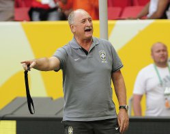 Amistosos: Felipão revela que mais 2 entraram na lista para Copa