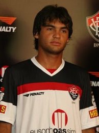 Solução? Vitória repatria meia encostado em clube da Série B