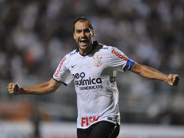 Blog do Ari: Tite, por que privilégios desmedidos para o meia Danilo?