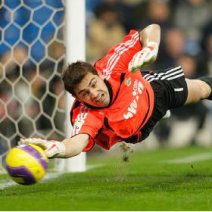 Alemão: Borussia Dortmund abre negociação por goleiro do Real Madrid