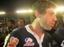 Ídolo admite preocupação vascaína com rebaixamento