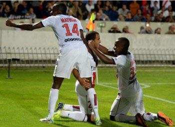 FRANCÊS: Lucas marca seu primeiro gol e PSG vence Bordeaux