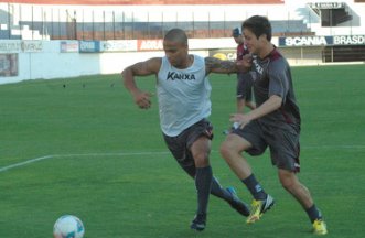 Caxias x Crac – Grená quer estragar o bom momento do Leão para assumir a ponta