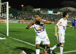 SÉRIE B: Clubes catarinenses ignoram a Sexta-Feira 13 e ficam no G4