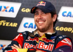 Velocidade: Cacá Bueno fica com pole position em etapa da Stock