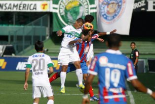Coritiba 2 x 2 Bahia – Só Alex salva!