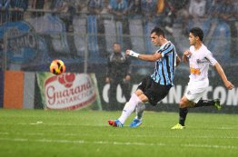 Cuca exalta obediência tática do Atlético-MG em vitória