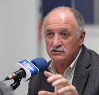 Amistosos: Felipão convoca seleção no dia 26 para jogos na Ásia