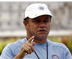 Série B: Após derrota, Paysandu confirma saída de treinador