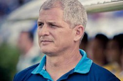 Com carreira internacional e bons trabalhos no Brasil, técnico já pensa em 2014