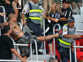 Após agredir PM, corintiano é exonerado da Guarda Municipal de Campinas