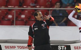 Volante e lateral voltam aos treinos no São Paulo