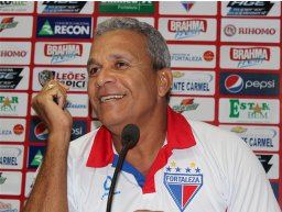 Comercial pode contratar ex-técnico de do Sport para o Paulistão