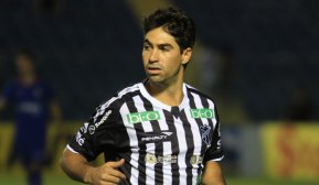 Série B: Lateral do Ceará aprova momento do time, mas pede foco