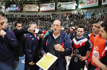 Futsal: Treinador mais vitorioso do Brasil renova com a Krona Futsal