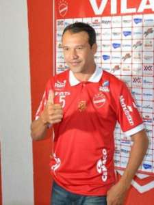 Série C: Vila Nova apresenta ex-Corinthians e Goiás como novo reforço