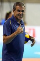 Vôlei: Técnico Zé Roberto reassume o Amil nesta terça-feira