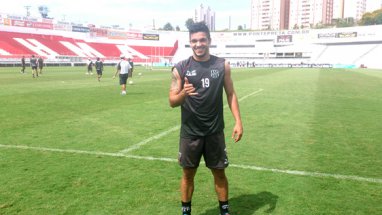 Ponte oficializa saída de três jogadores para times da Série B