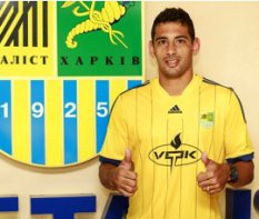 Brasileiro marca duas vezes e Metalist avança na Copa da Ucrânia