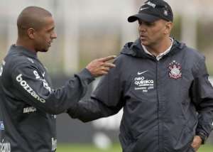 Ex-braço direito de Tite aguarda propostas para voltar com tudo ao futebol