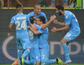 ITALIANO: Napoli vence fora e assume liderança provisória