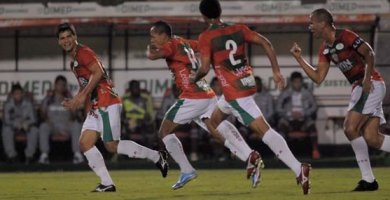 Veja os gols da Lusa que está atropelando o Corinthians