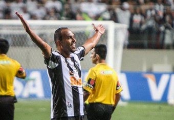 Atlético-MG 3 x 1 Santos – Galo nem sentiu a falta de Ronaldinho