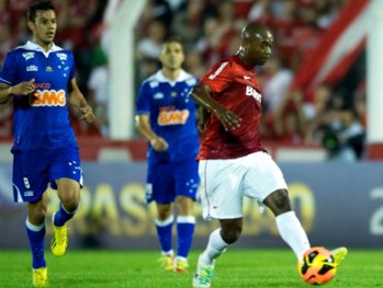 Internacional 1 x 2 Cruzeiro – Raposa cada vez mais perto do tri Brasileiro!